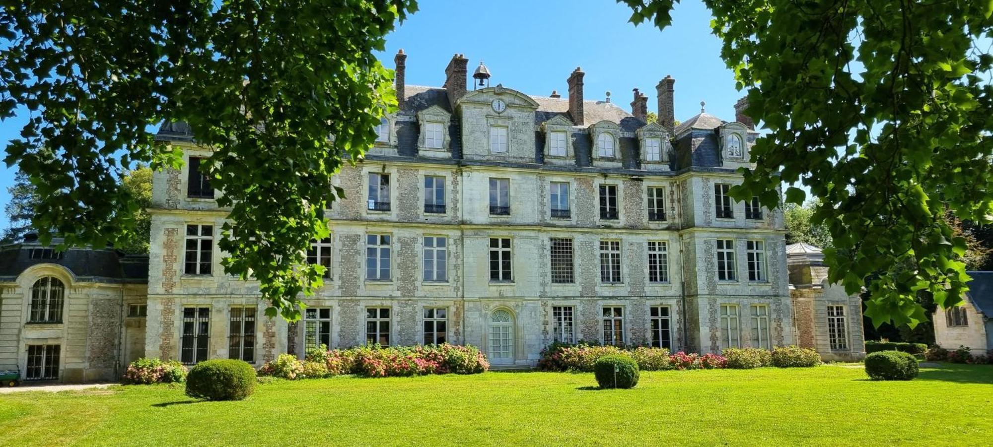 Les Ecuries Du Chateau De Brumare Brestot Eksteriør billede